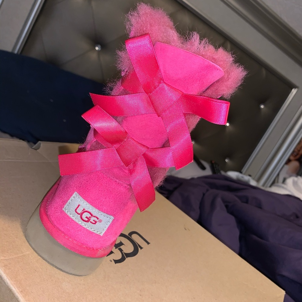 UGG Bailey Bow Hot Pink